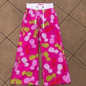 Margaret Joseph’s Pineapple print pants. 🍍 Resort
